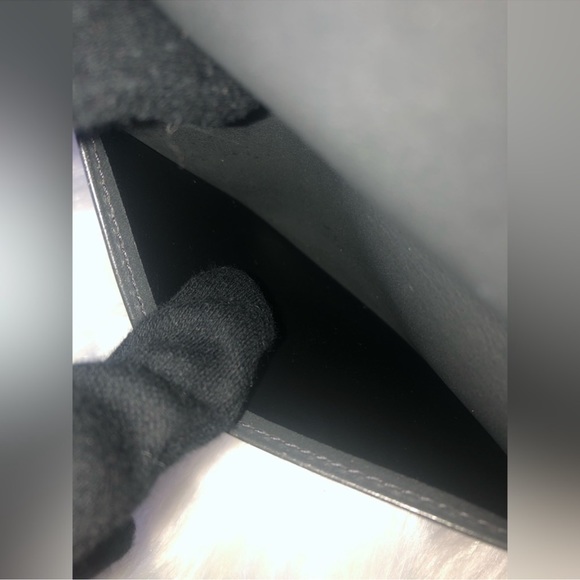 Authentic Louis Vuitton Monogram Mat Kisslock Wallet - Picture 8 of 15